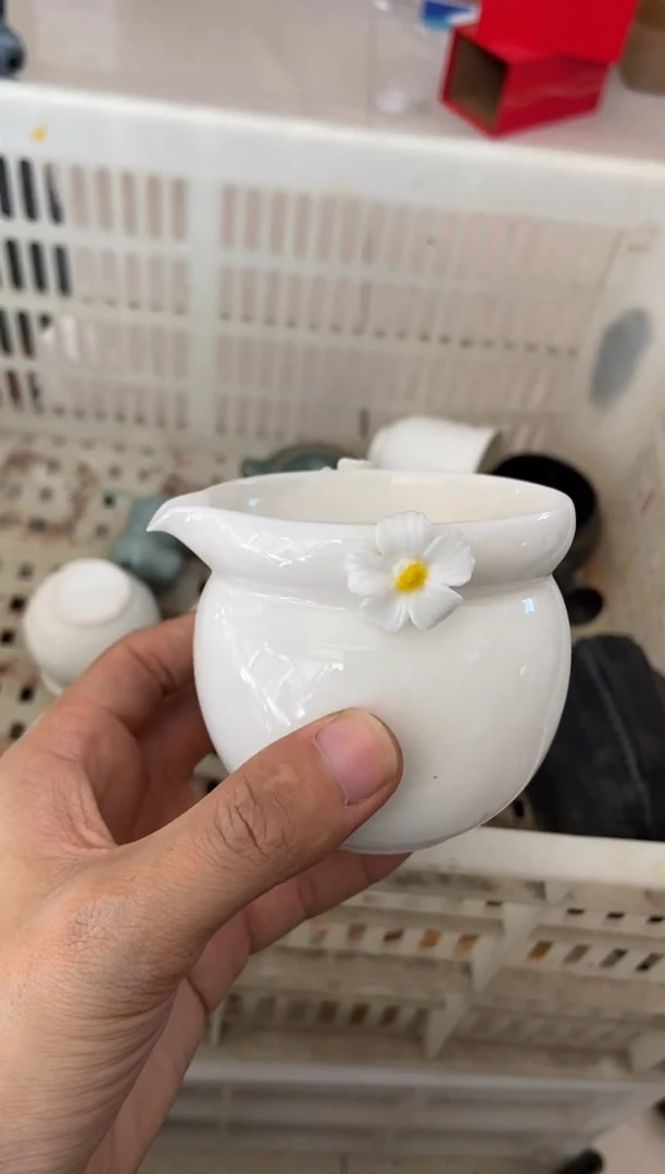 杯无运费险有瑕疵的摄影的产品有使用过的痕迹有点脏介意勿拍