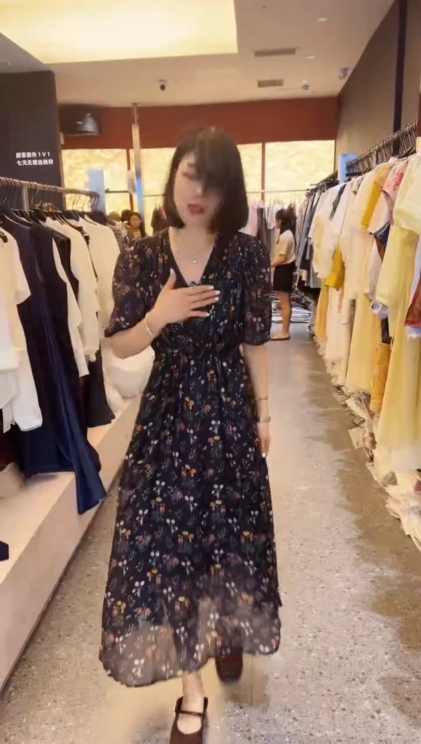 吊带张小张小龙专属花花连衣裙