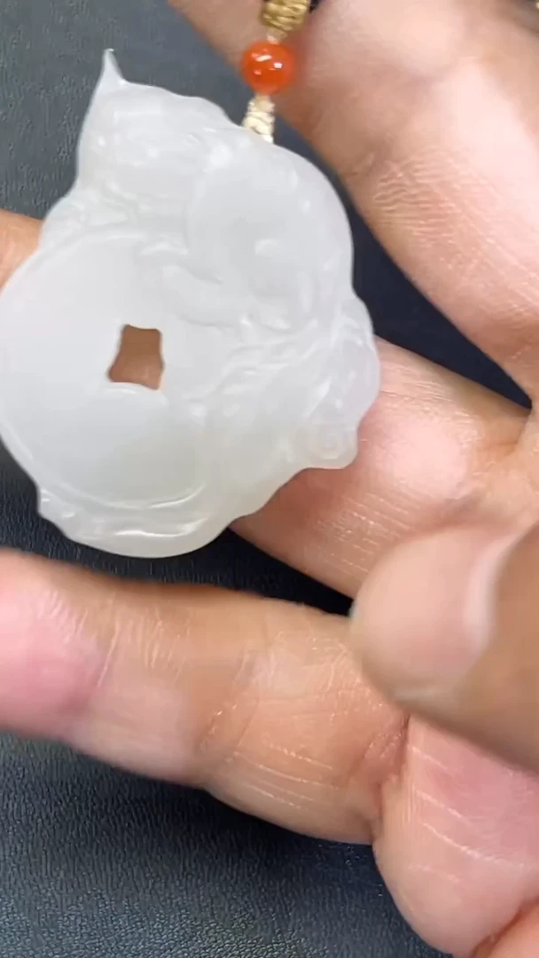 颈饰未镶嵌和田玉707377#和田玉且末招财猫吊坠多人