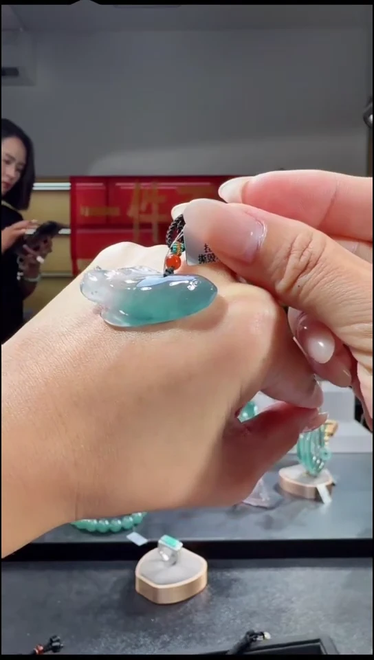 吊坠(不含链)未镶嵌翡翠鱼跃龙门