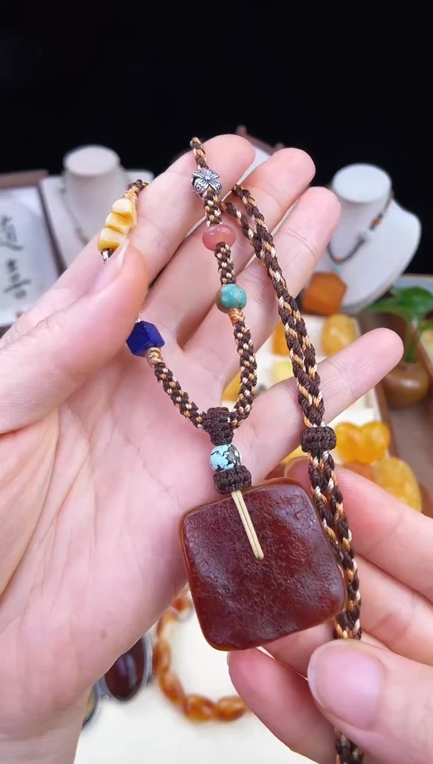 琥珀未镶嵌珠宝奇石柒月