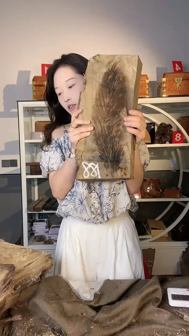 王**下金丝楠木原料木材