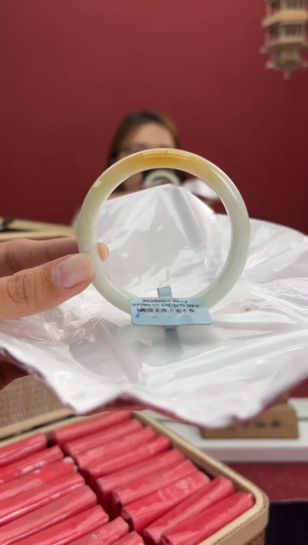 翡翠手镯未镶嵌2手镯