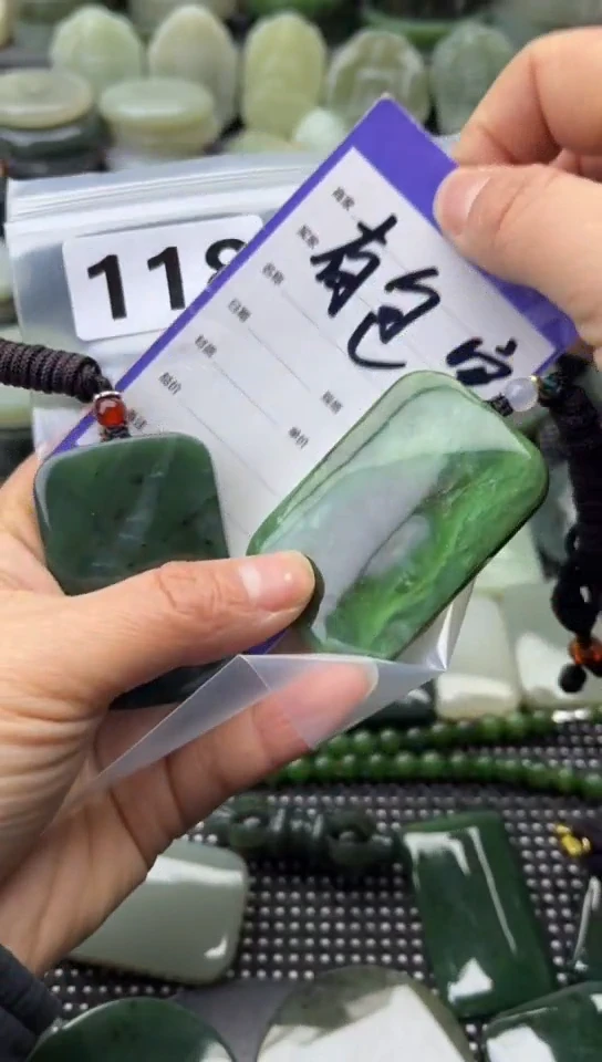 未镶嵌和田玉珠宝半成品牌子