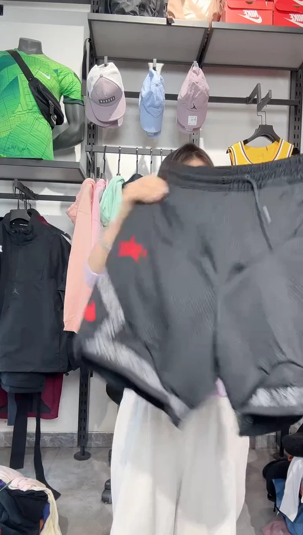 1151   编码 瑕疵款直播间过款为准 尺码 S165