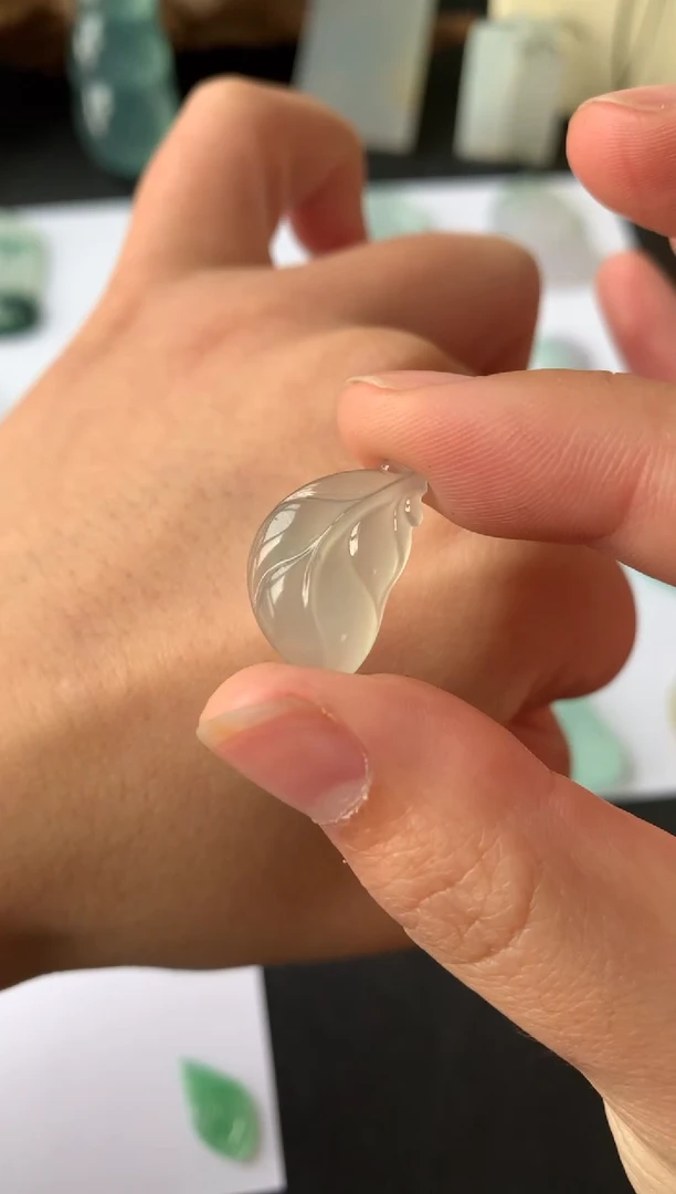 【闪购商品】定制翡翠未镶嵌翡翠