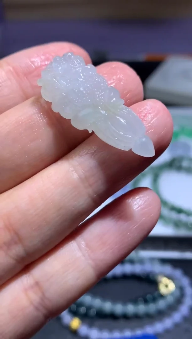 未镶嵌定制翡翠毛货