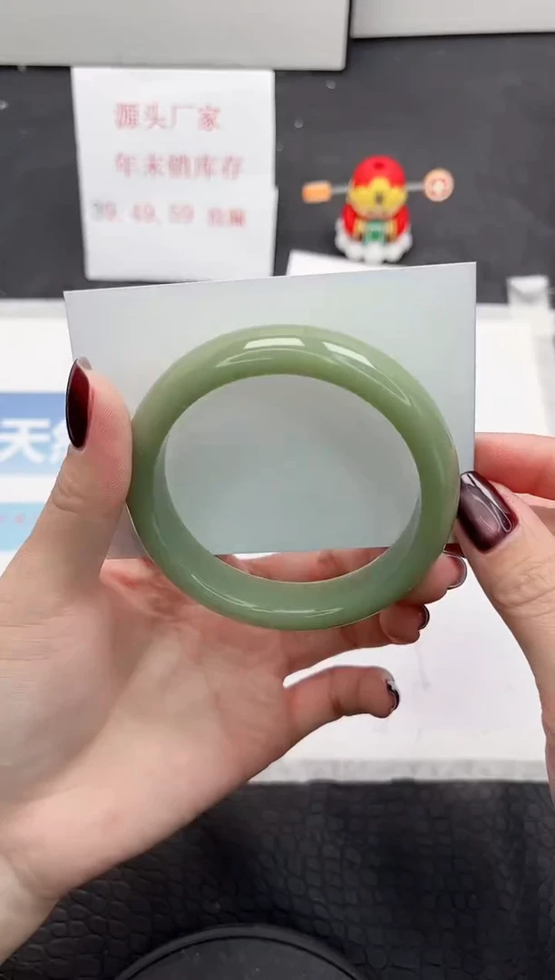 【闪购商品】石英质玉手镯未镶嵌231-57.8