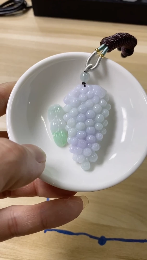 【闪购商品】翡翠颈饰未镶嵌天然缅甸翡翠A货葡萄