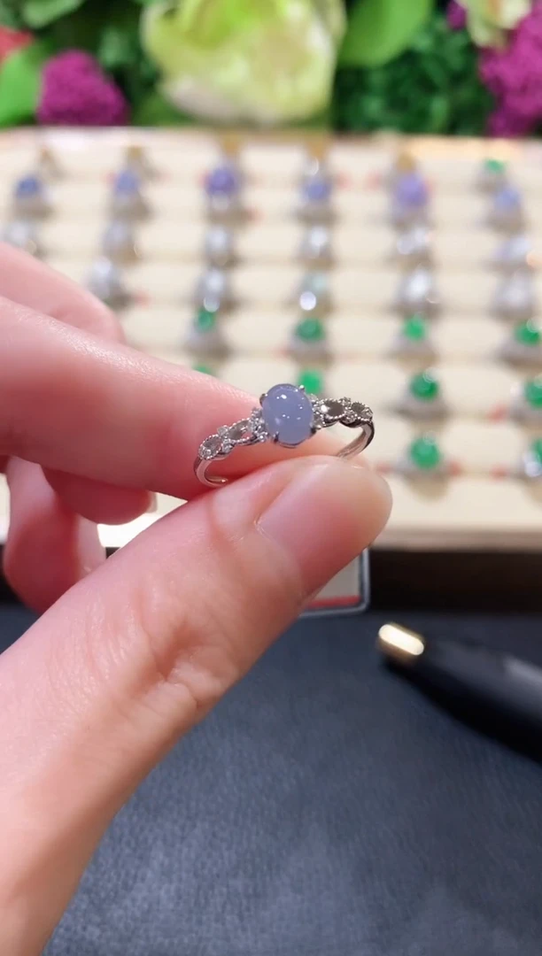 18K金镶嵌戒指翡翠a3紫色有色差