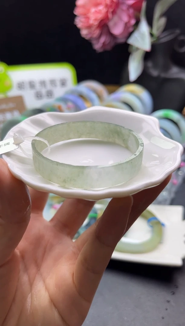 未镶嵌手镯定制翡翠53-54晴绿底「定制不退不换」