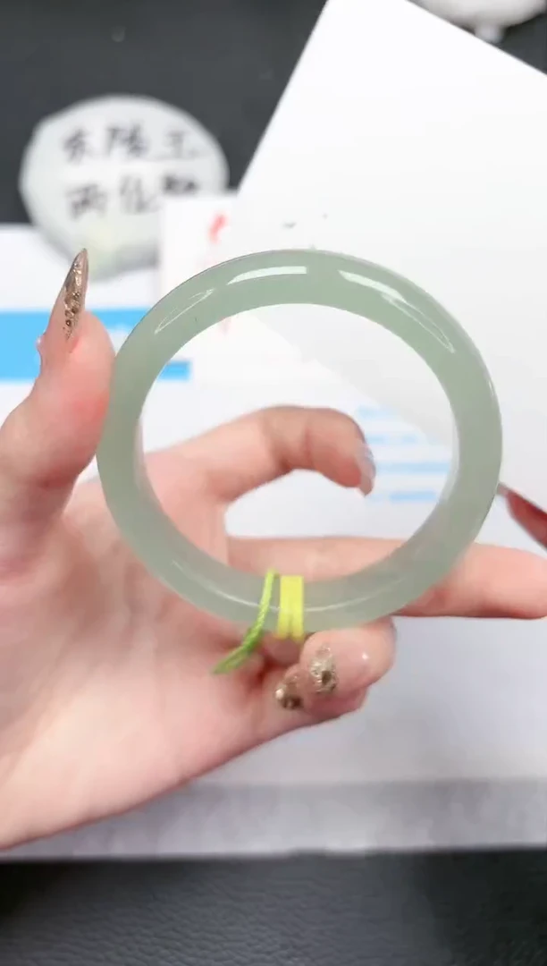 【闪购商品】石英质玉手镯未镶嵌50-54.7