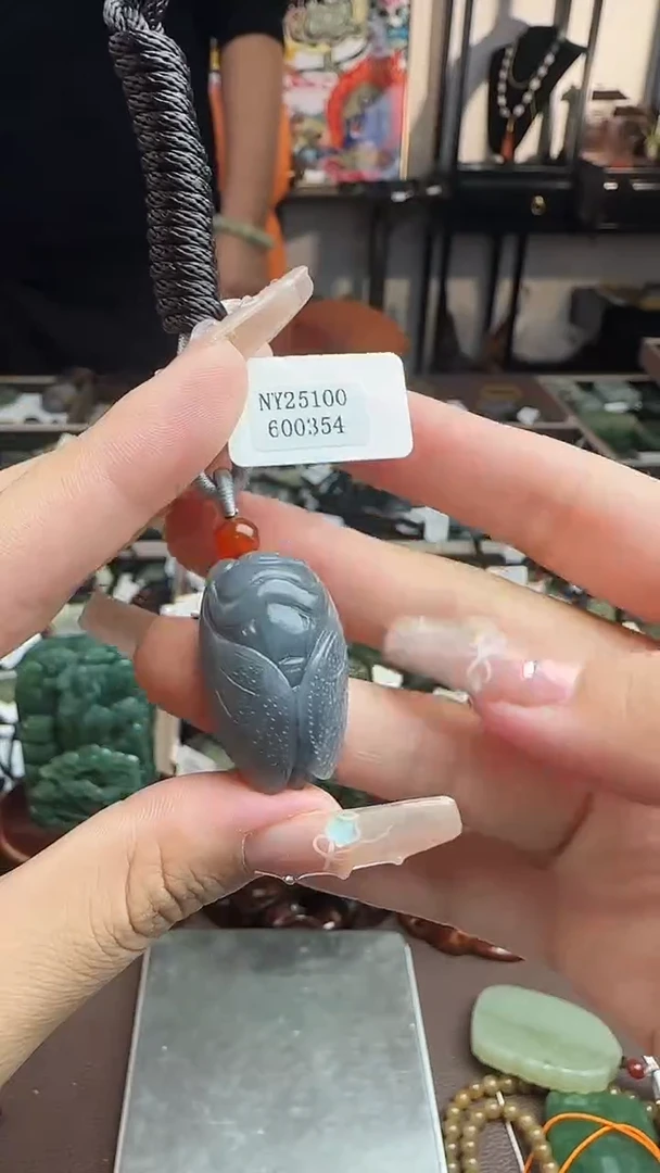 颈饰未镶嵌和田玉0354