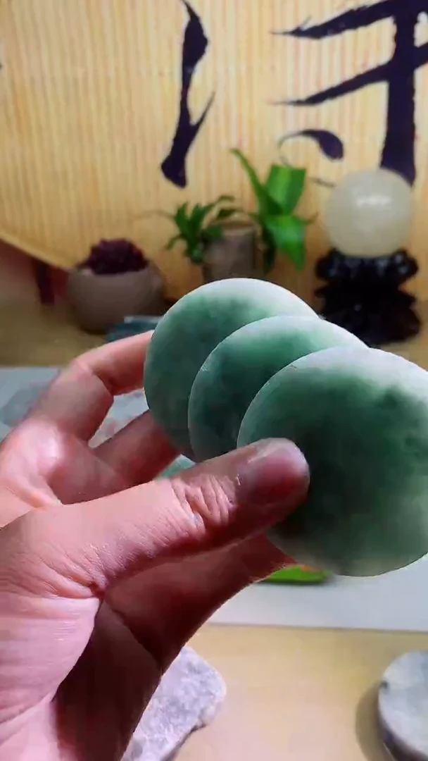 翡翠未镶嵌颈饰翡翠867