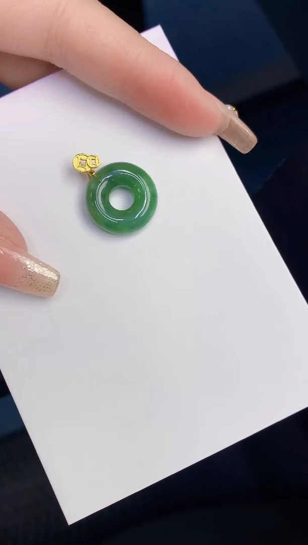 颈饰未镶嵌翡翠缅甸天然翡翠A货