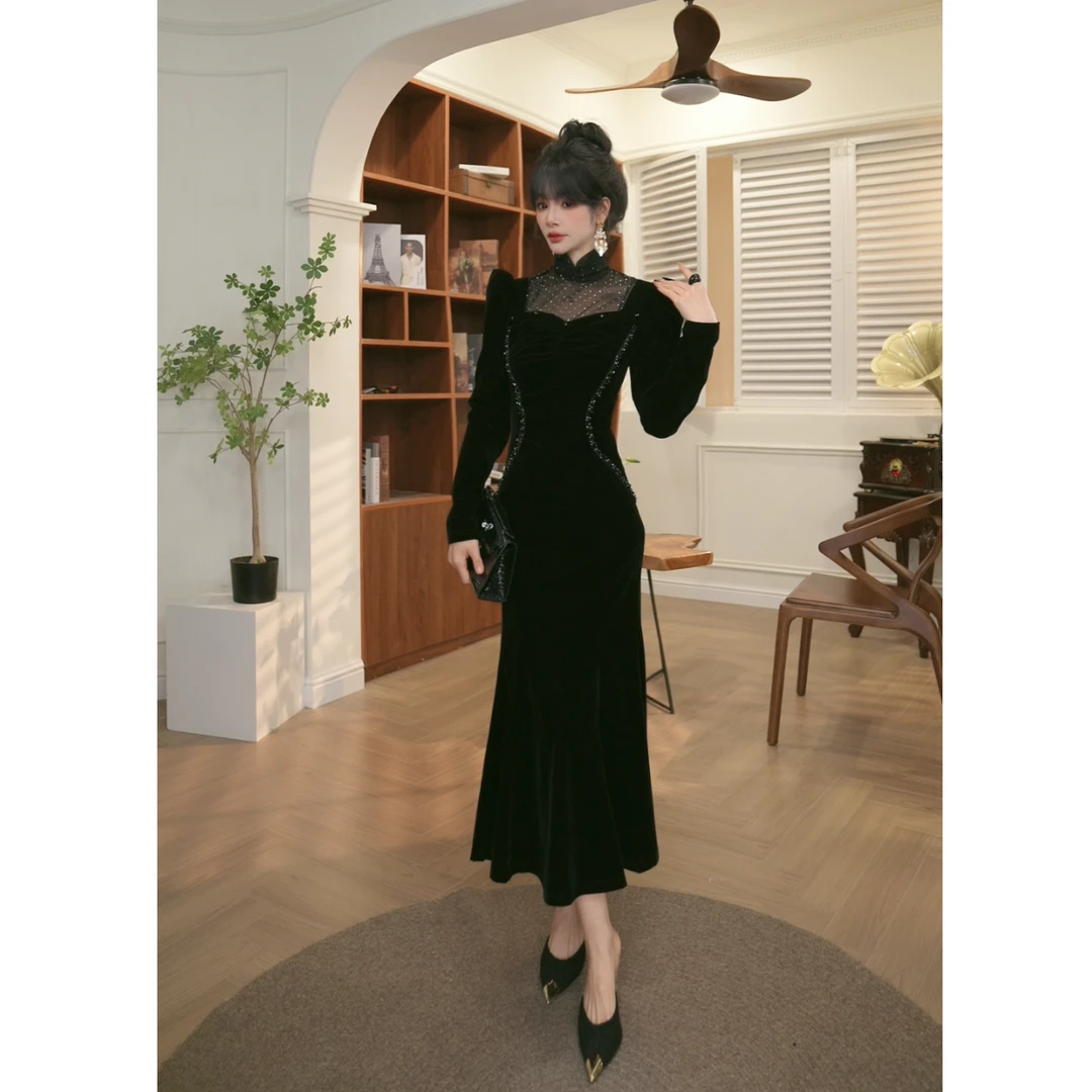 【JANE·简】2024秋冬新款扣针烫金绣花修身显瘦连衣裙 45087