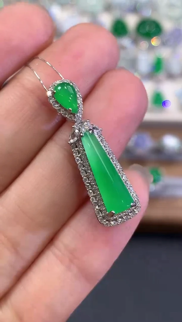 吊坠(不含链)18K金镶嵌翡翠a2258