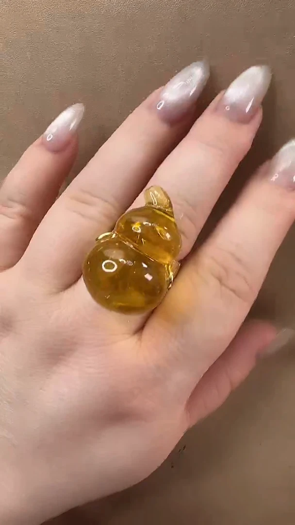 琥珀颈饰未镶嵌戒指