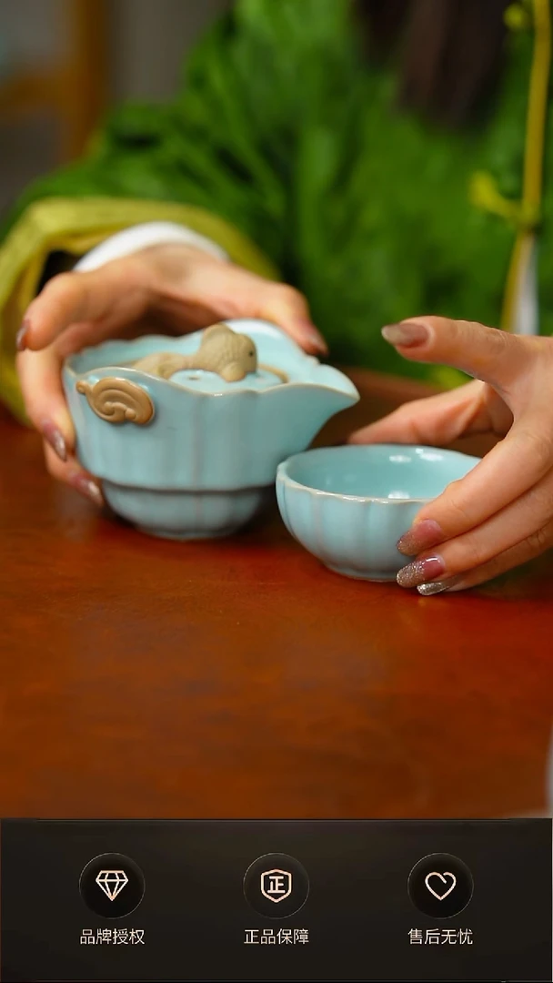 天青鱼快客手抓壶不完美 一壶一杯