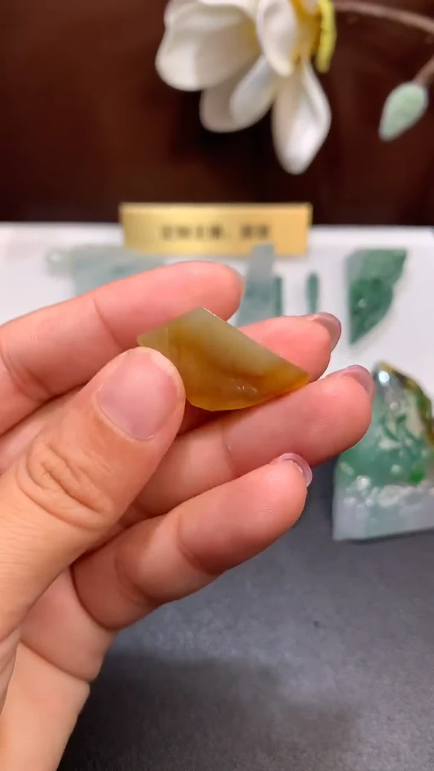 定制翡翠未镶嵌