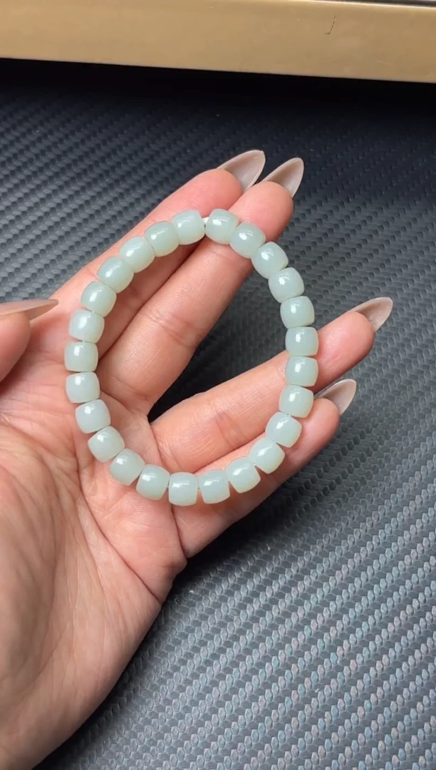 未镶嵌手串和田玉且末近矿微色差卡7*8
