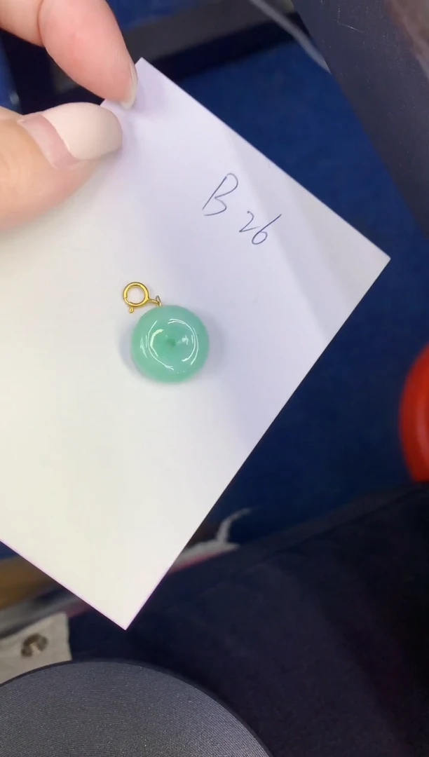 颈饰未镶嵌翡翠缅甸天然翡翠A货