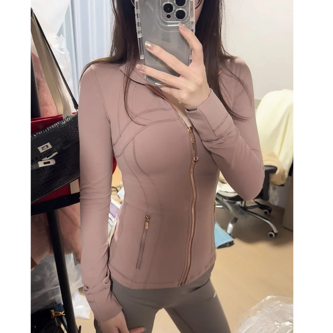 《南油》一样一样的define立领金拉链修身瑜伽服运动