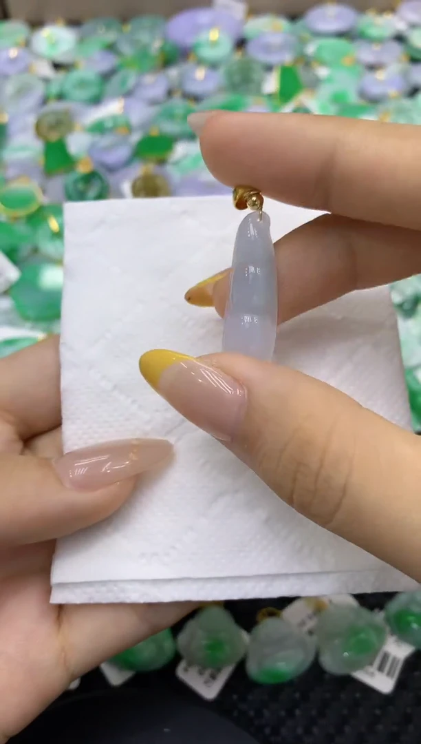 颈饰未镶嵌翡翠天然缅甸翡翠A货