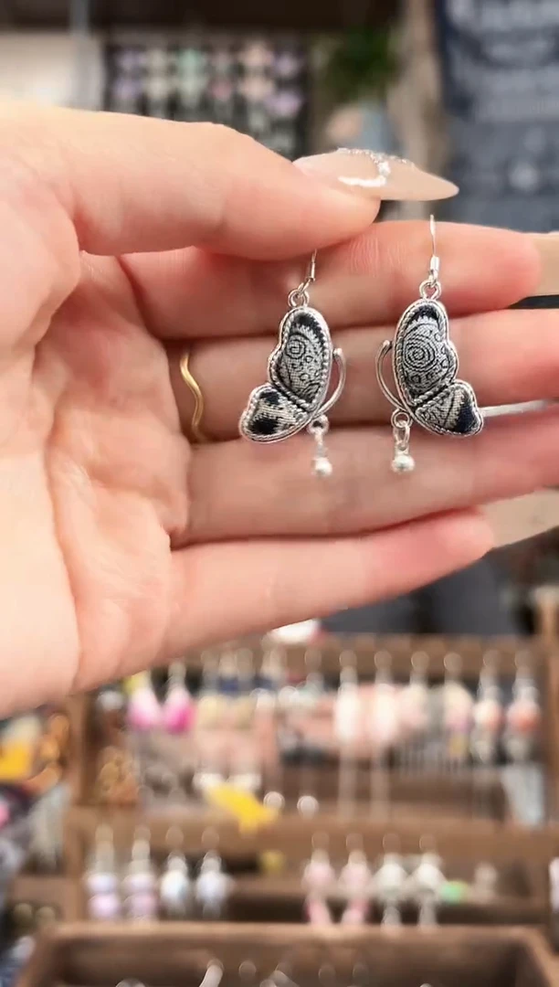 织绣民族风非遗老绣饰品280