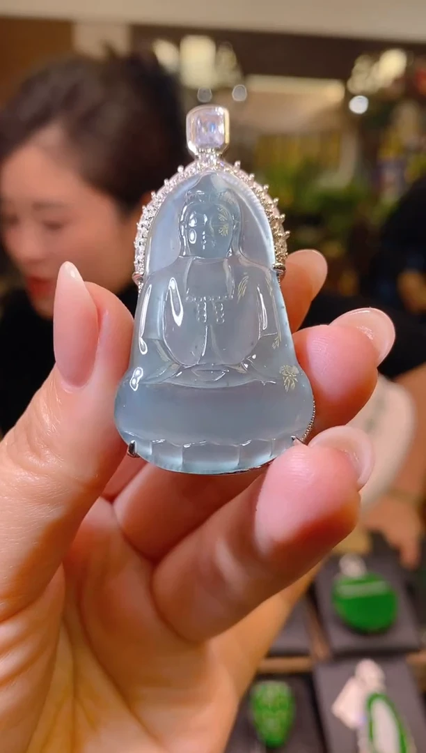【闪购商品】翡翠吊坠(不含链)未镶嵌多样性发其一