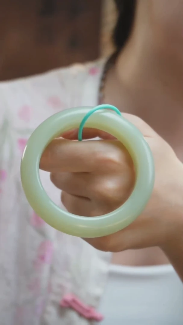 未镶嵌手镯和田玉?****?D26