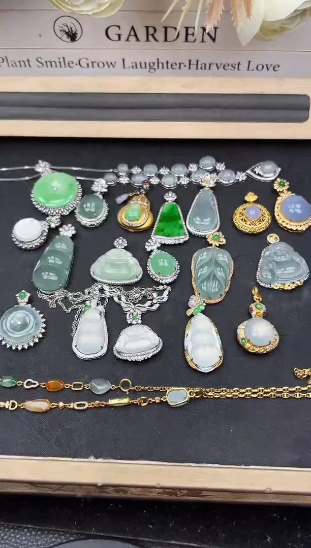 吊坠(不含链)18K金镶嵌翡翠勿拍