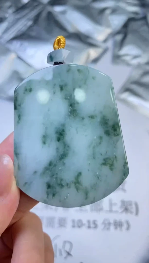 翡翠挂件未镶嵌314272    /多样性发一件