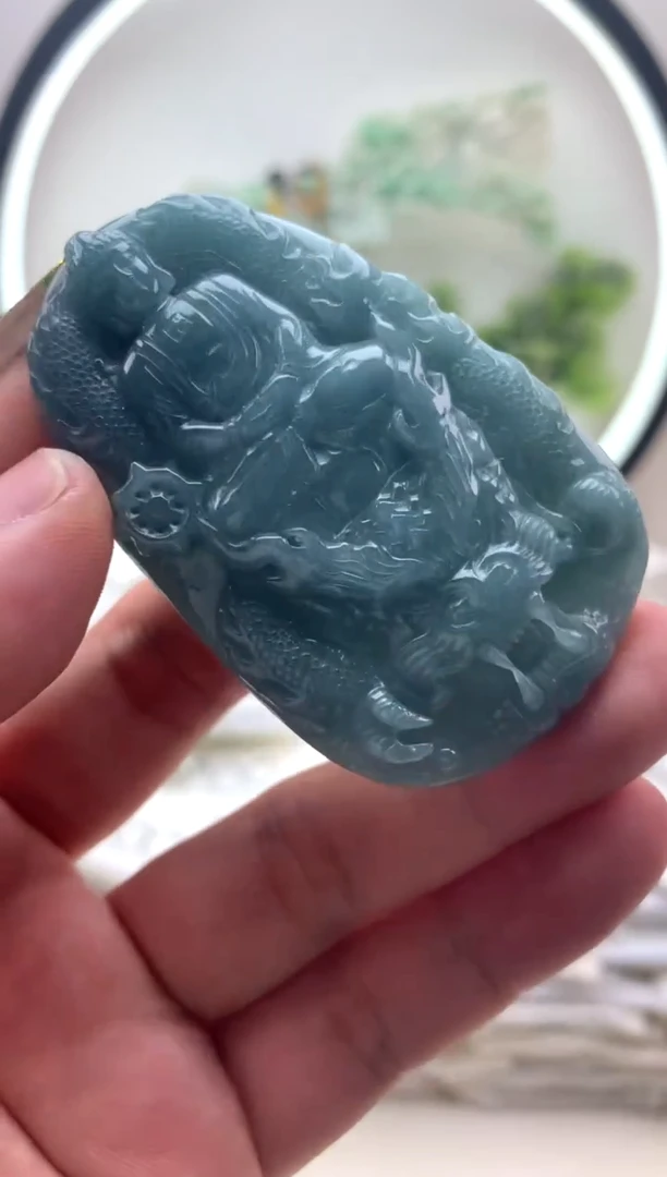 颈饰未镶嵌翡翠大日如来