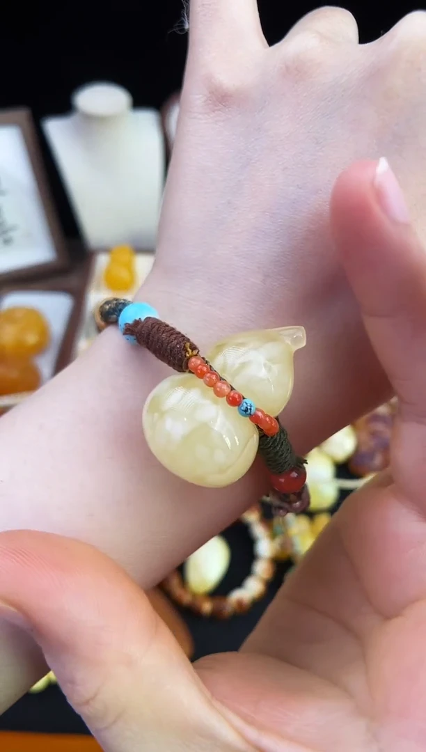 琥珀未镶嵌珠宝奇石柒月