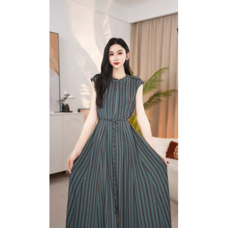 显瘦气质时尚休闲夏季复古长款条纹连衣裙25B703
