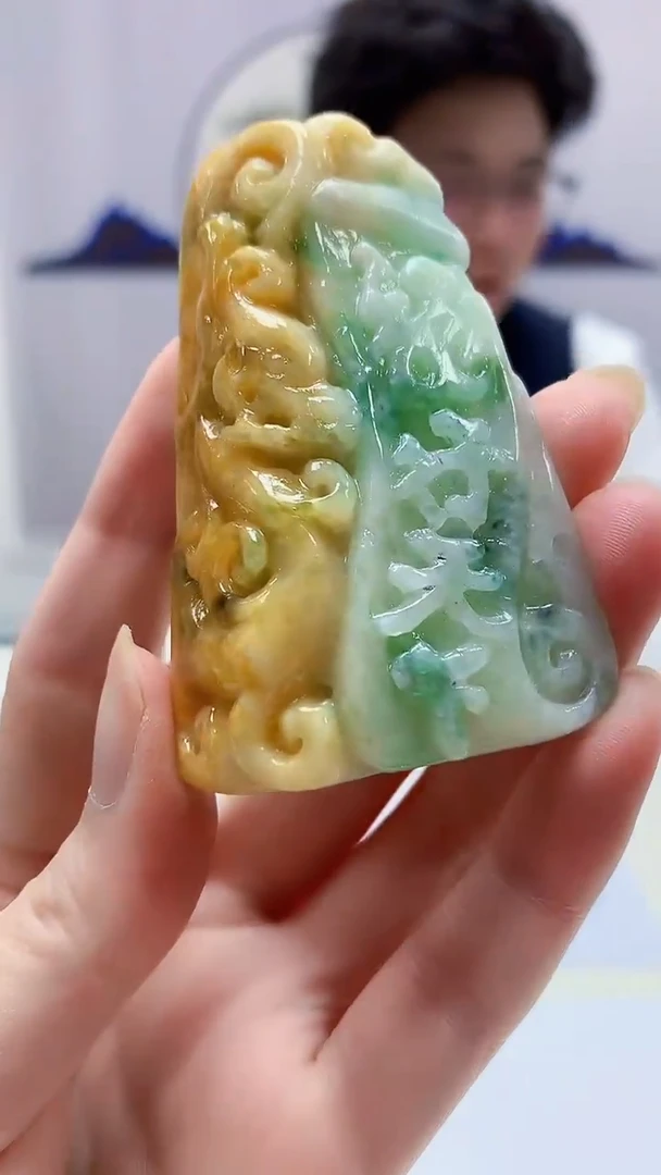 【闪购商品】定制翡翠未镶嵌4688zm-毛货挂件38龙牌