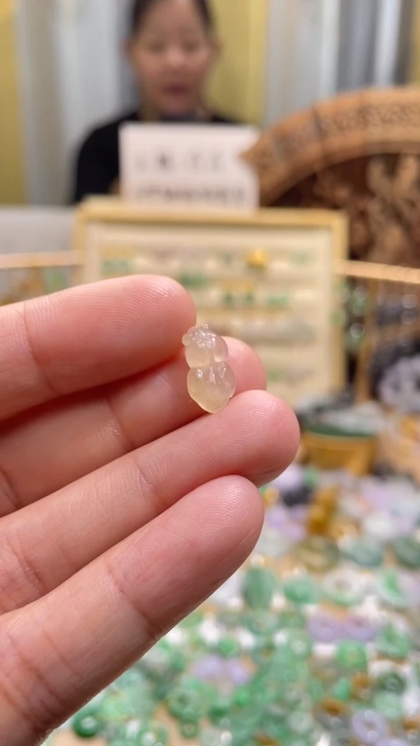 颈饰未镶嵌翡翠滴流