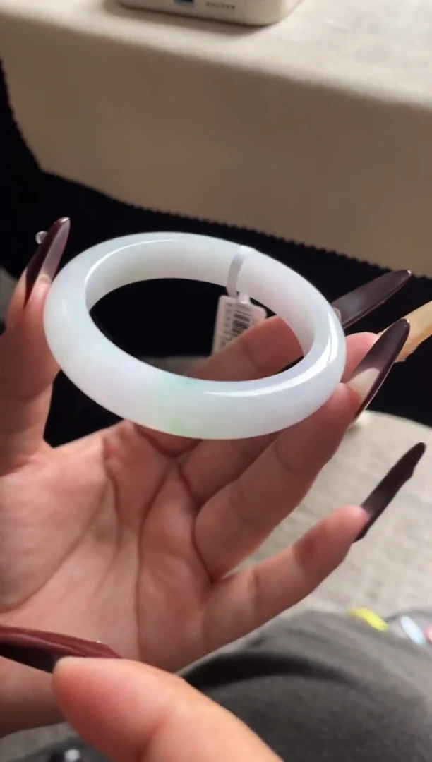 未镶嵌手镯翡翠三天鉴赏期