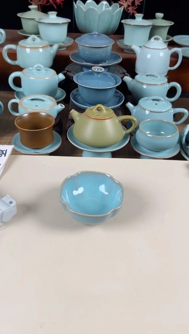 【闪购商品】其他微瑕天蓝四朵花瓣杯支钉烧40cc谢朝伟