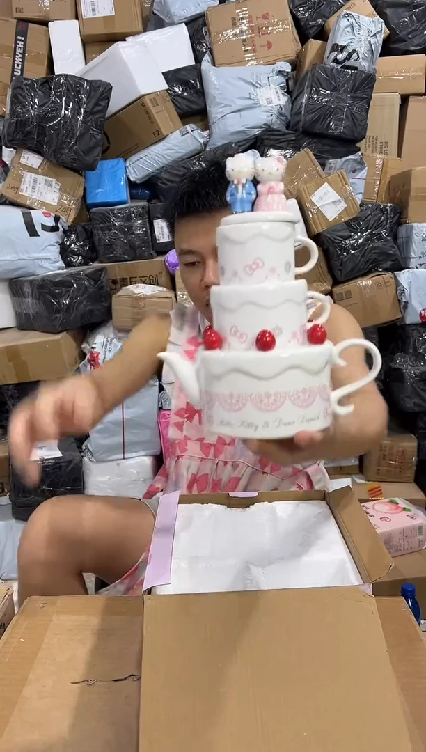 瓷片原盒kt猫结婚茶壶套组