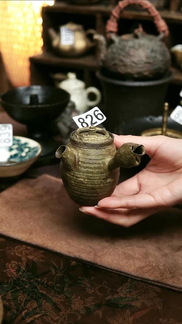 安*微瑕福利826号紫砂全手工手捏壶90毫升