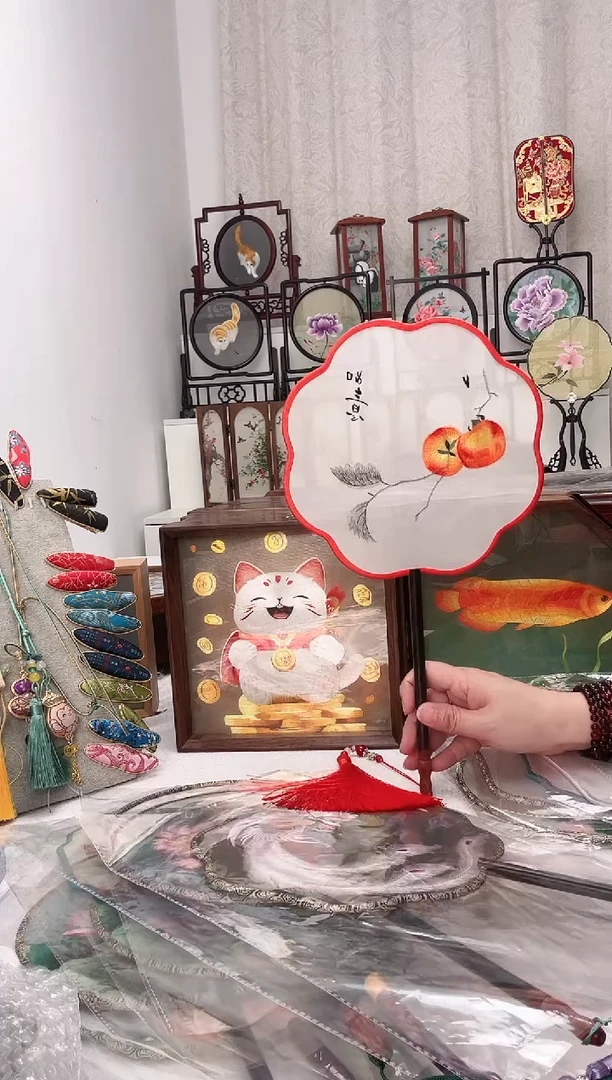 扇子苏绣作品手工团扇