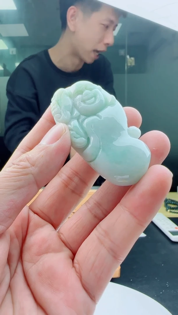 【闪购商品】翡翠颈饰未镶嵌1111111111