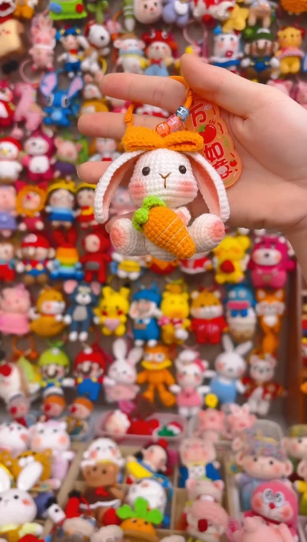 纯手工制作毛线钩织成品胡萝卜兔