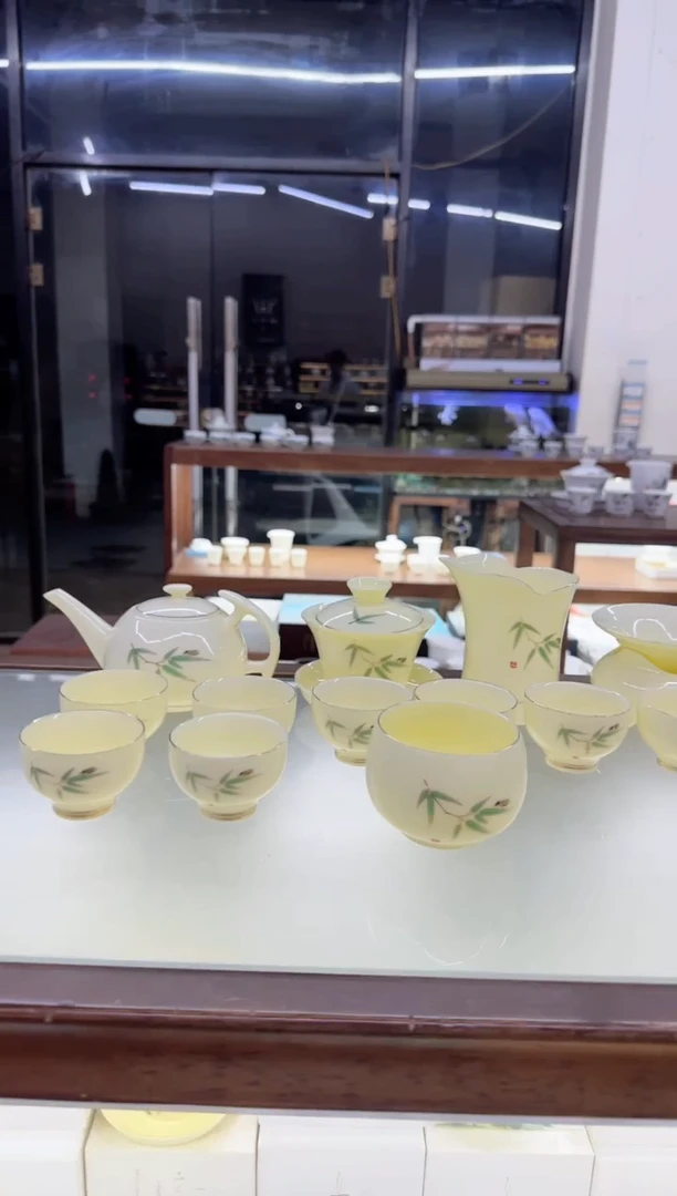 【闪购商品】瓷片言泥言泥言泥@YN129