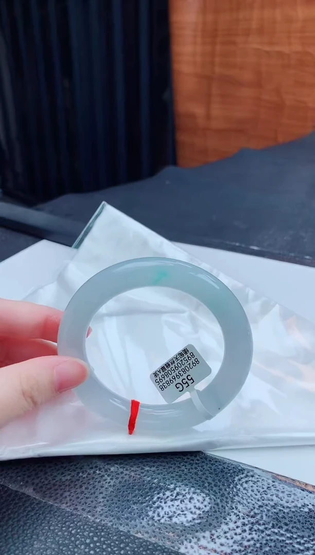 翡翠手镯未镶嵌缅甸天然翡翠A货手镯