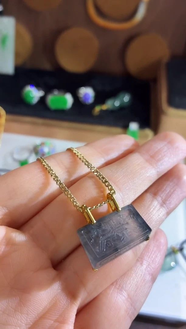 吊坠(不含链)18K金镶嵌翡翠吊坠