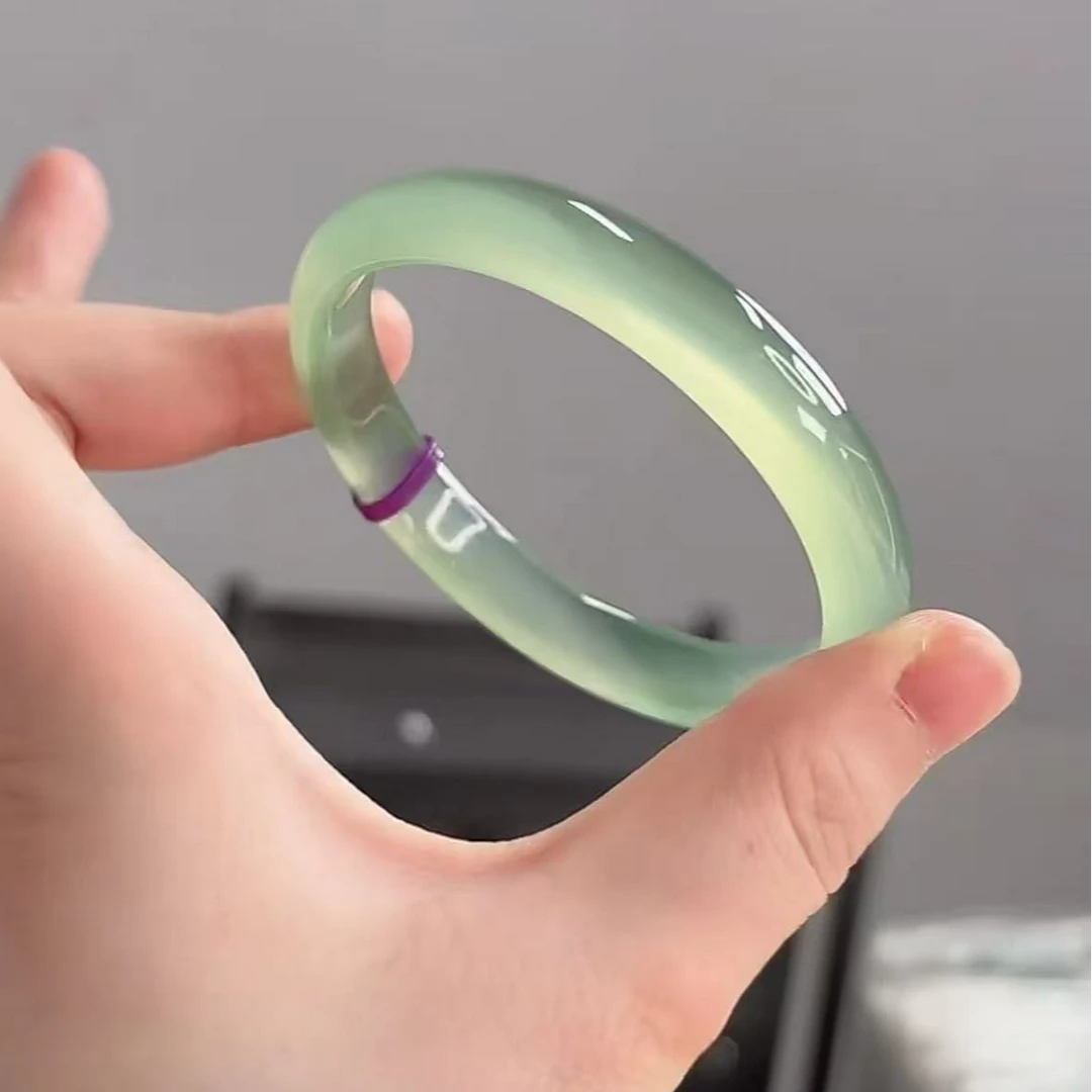 油青正圈福利款玛瑙玉髓需包容玉质内部结构多样性一只发