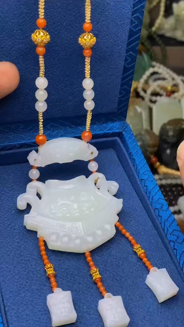 未镶嵌和田玉挂件1